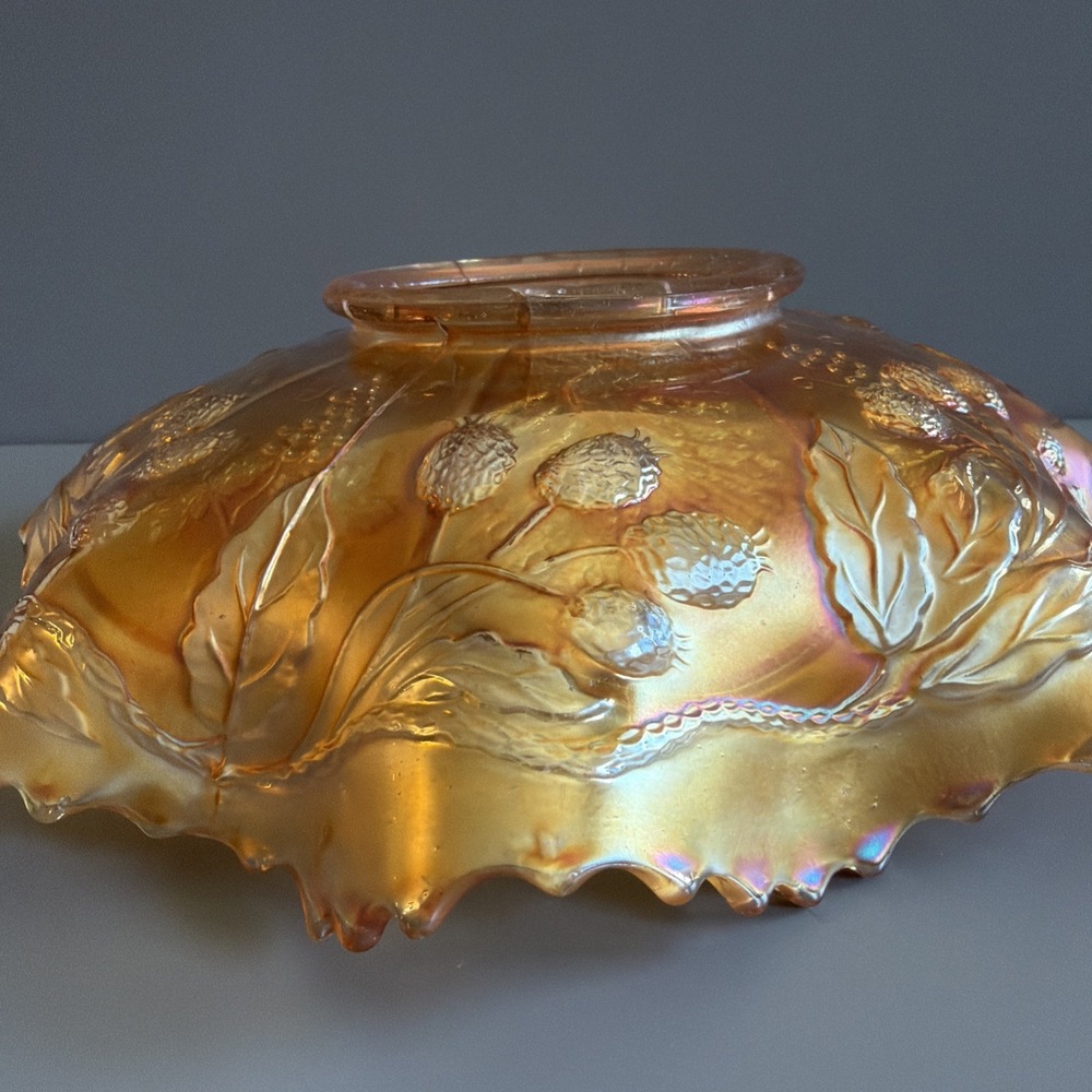 Antique Fenton Carnival Glass Bowl "Peacock and Grape" "Bearded Berry" Marigold - Picture 9 of 13